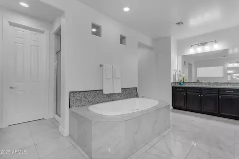 Bath - 2219 E Galileo Dr, Gilbert, AZ 85298 photo 3 of 13