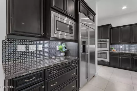 Kitchen - 2219 E Galileo Dr, Gilbert, AZ 85298 photo 2 of 7