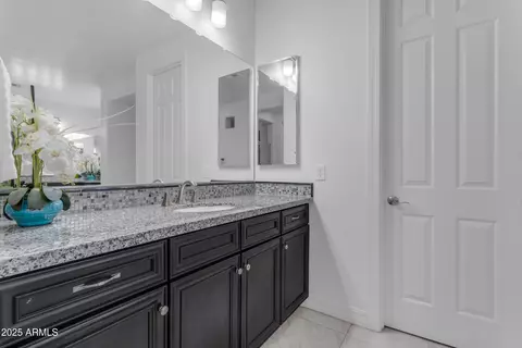 Bath - 2219 E Galileo Dr, Gilbert, AZ 85298 photo 6 of 13