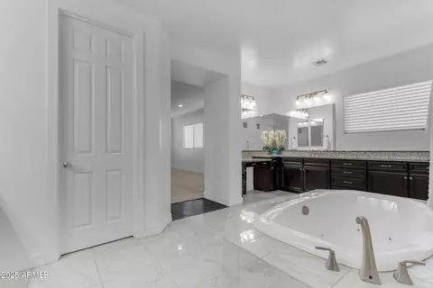 Bath - 2219 E Galileo Dr, Gilbert, AZ 85298 photo 2 of 13