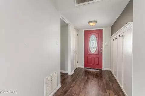 Entry Way - 2938 N 18th Ave, Phoenix, AZ 85015 photo 1 of 3