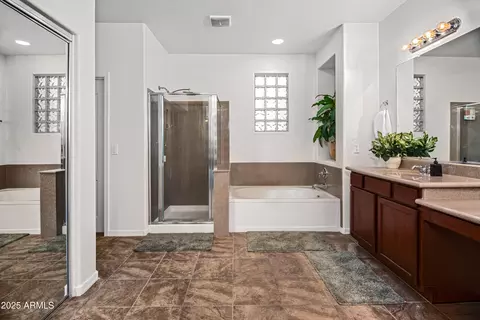 Bath - 4221 S Fireside Ct, Gilbert, AZ 85297 photo 1 of 6