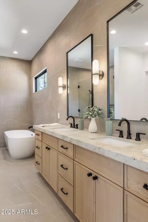 4301 E Sells Dr, Phoenix, AZ 85018 photo 12