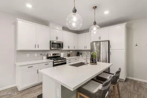 754 E Harper St #102, Gilbert, AZ 85297 photo 8