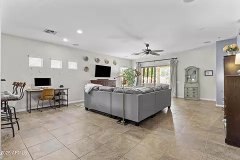 5303 W Hackamore Dr, Phoenix, AZ 85083 photo 4