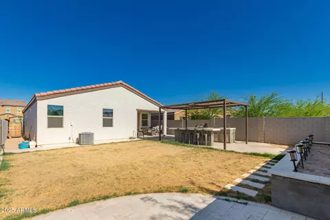 Exterior - 5834 S 23rd Dr, Phoenix, AZ 85041 photo 2 of 3