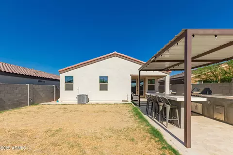 Exterior - 5834 S 23rd Dr, Phoenix, AZ 85041 photo 3 of 3