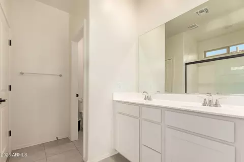 Bath - 5834 S 23rd Dr, Phoenix, AZ 85041 photo 1 of 2