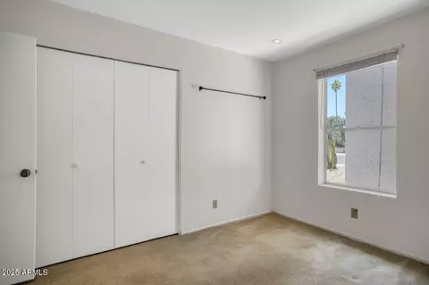 Bedroom - 4032 E Cannon Dr, Phoenix, AZ 85028 photo 2 of 3