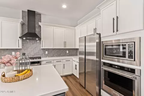 Kitchen - 4667 E Reins Rd, Gilbert, AZ 85297 photo 5 of 7