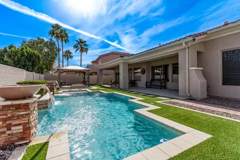 Exterior - 4667 E Reins Rd, Gilbert, AZ 85297 photo 7 of 11