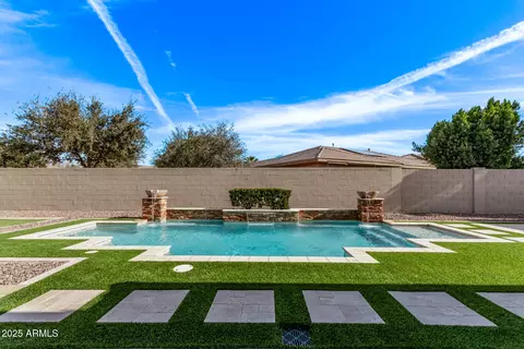 Exterior - 4667 E Reins Rd, Gilbert, AZ 85297 photo 6 of 11