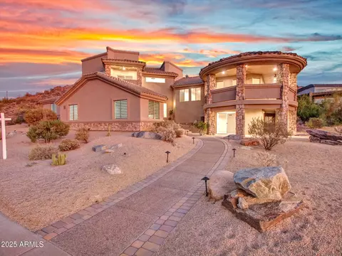 3903 E Melody Dr, Phoenix, AZ 85042