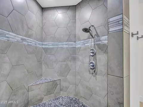 Bath - 3903 E Melody Dr, Phoenix, AZ 85042 photo 7 of 9