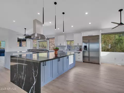 Kitchen - 3903 E Melody Dr, Phoenix, AZ 85042 photo 6 of 14