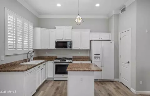 Kitchen - 1398 W Windhaven Ave, Gilbert, AZ 85233 photo 1 of 1