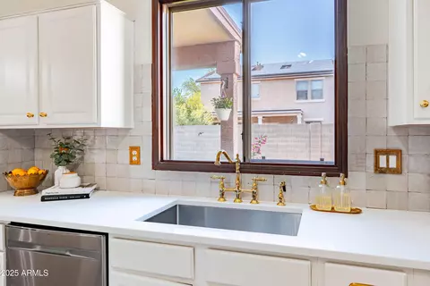 2990 E Franklin Ave, Gilbert, AZ 85295 photo 11