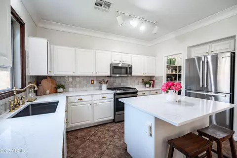 2990 E Franklin Ave, Gilbert, AZ 85295 photo 9
