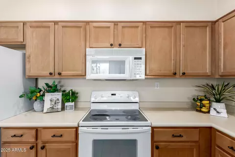 Kitchen - 7445 Eagle Crest Dr #1111, Mesa, AZ 85207 photo 1 of 4