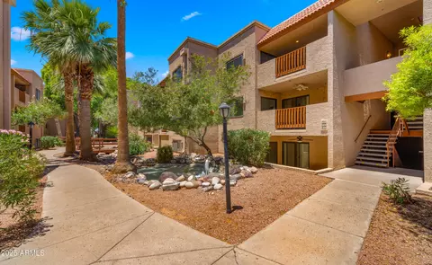 3031 N Civic Center Plz #355, Scottsdale, AZ 85251