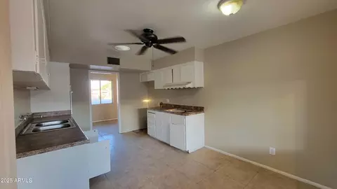 4721 N 55th Dr, Phoenix, AZ 85031 photo 4