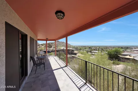 Exterior - 9932 N 16th Pl E, Phoenix, AZ 85020 photo 3 of 6