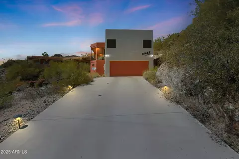 Exterior - 9932 N 16th Pl E, Phoenix, AZ 85020 photo 6 of 6