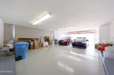 Exterior - 9932 N 16th Pl E, Phoenix, AZ 85020 photo 1 of 6