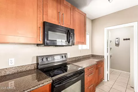 Kitchen - 2134 E Broadway Rd #2030, Tempe, AZ 85282 photo 2 of 4