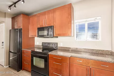 Kitchen - 2134 E Broadway Rd #2030, Tempe, AZ 85282 photo 4 of 4