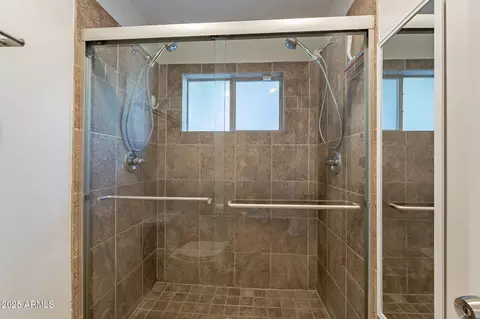 Bath - 1219 E Colter St #8, Phoenix, AZ 85014 photo 2 of 2