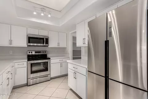 Kitchen - 4510 N 105th Ave, Phoenix, AZ 85037 photo 3 of 4