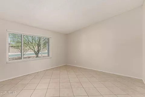Living - 4510 N 105th Ave, Phoenix, AZ 85037 photo 2 of 5