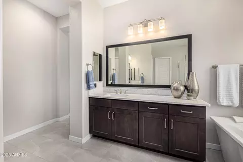 Bath - 8055 E Jaeger St, Mesa, AZ 85207 photo 1 of 7