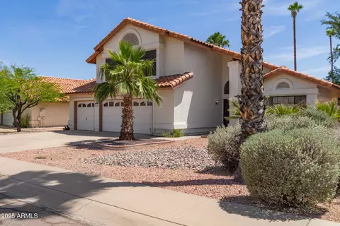 987 E Divot Dr, Tempe, AZ 85283 photo 3