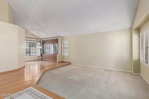 987 E Divot Dr, Tempe, AZ 85283 photo 4