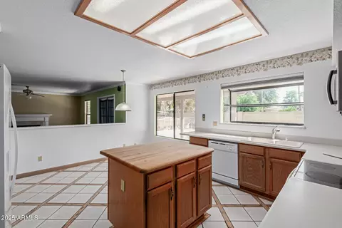 987 E Divot Dr, Tempe, AZ 85283 photo 12