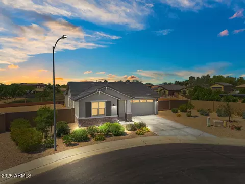 435 E Shellie Ct, Casa Grande, AZ 85122
