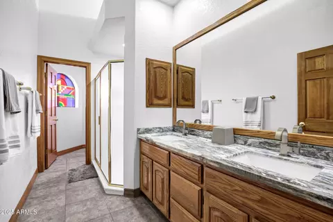 Bath - 322 E Gary Cir, Mesa, AZ 85201 photo 1 of 6