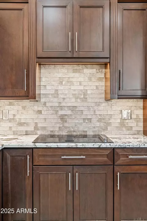 Kitchen - 9532 E Knoll Cir, Mesa, AZ 85207 photo 5 of 7