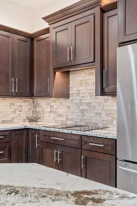 Kitchen - 9532 E Knoll Cir, Mesa, AZ 85207 photo 4 of 7