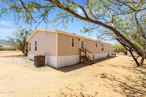 5863 E Dakota Rd, Hereford, AZ 85615 photo 4