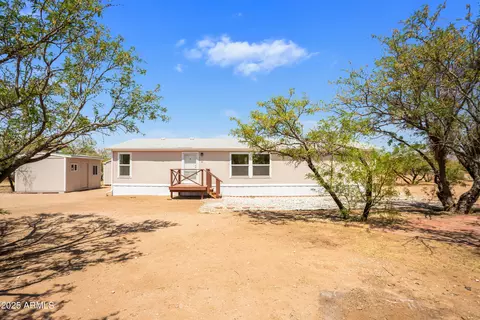 5863 E Dakota Rd, Hereford, AZ 85615 photo 2