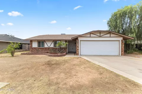 2633 E Garnet Ave, Mesa, AZ 85204