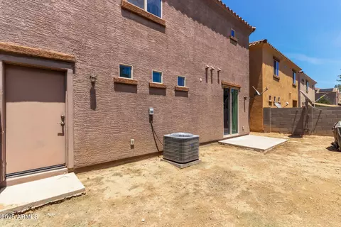 Exterior - 10331 W Devonshire Ave, Phoenix, AZ 85037 photo 2 of 2
