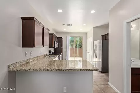 Entry Way - 10331 W Devonshire Ave, Phoenix, AZ 85037 photo 1 of 2