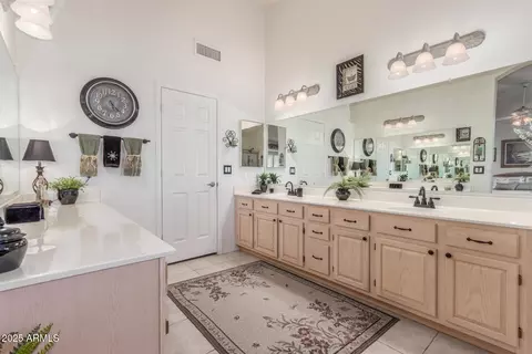 Bath - 17543 N Rainbow Cir, Surprise, AZ 85374 photo 1 of 3