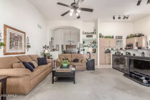 Living - 17543 N Rainbow Cir, Surprise, AZ 85374 photo 6 of 8