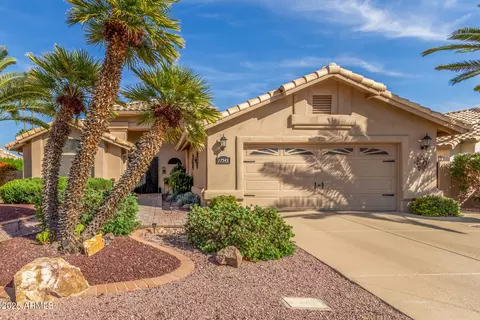 Exterior - 17543 N Rainbow Cir, Surprise, AZ 85374 photo 2 of 10