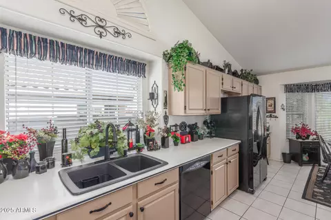 Kitchen - 17543 N Rainbow Cir, Surprise, AZ 85374 photo 3 of 6